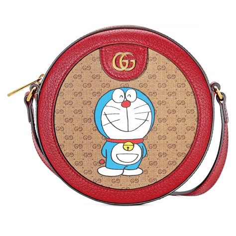 gucci 多啦a夢|为庆祝即将到来的中国新年，古驰推出全新DORAEMON × .